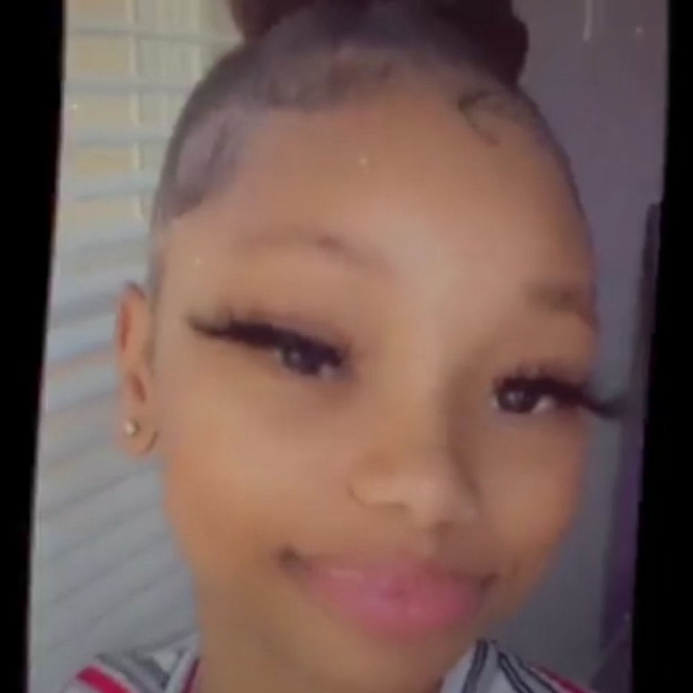 Meet your Posher, Assata